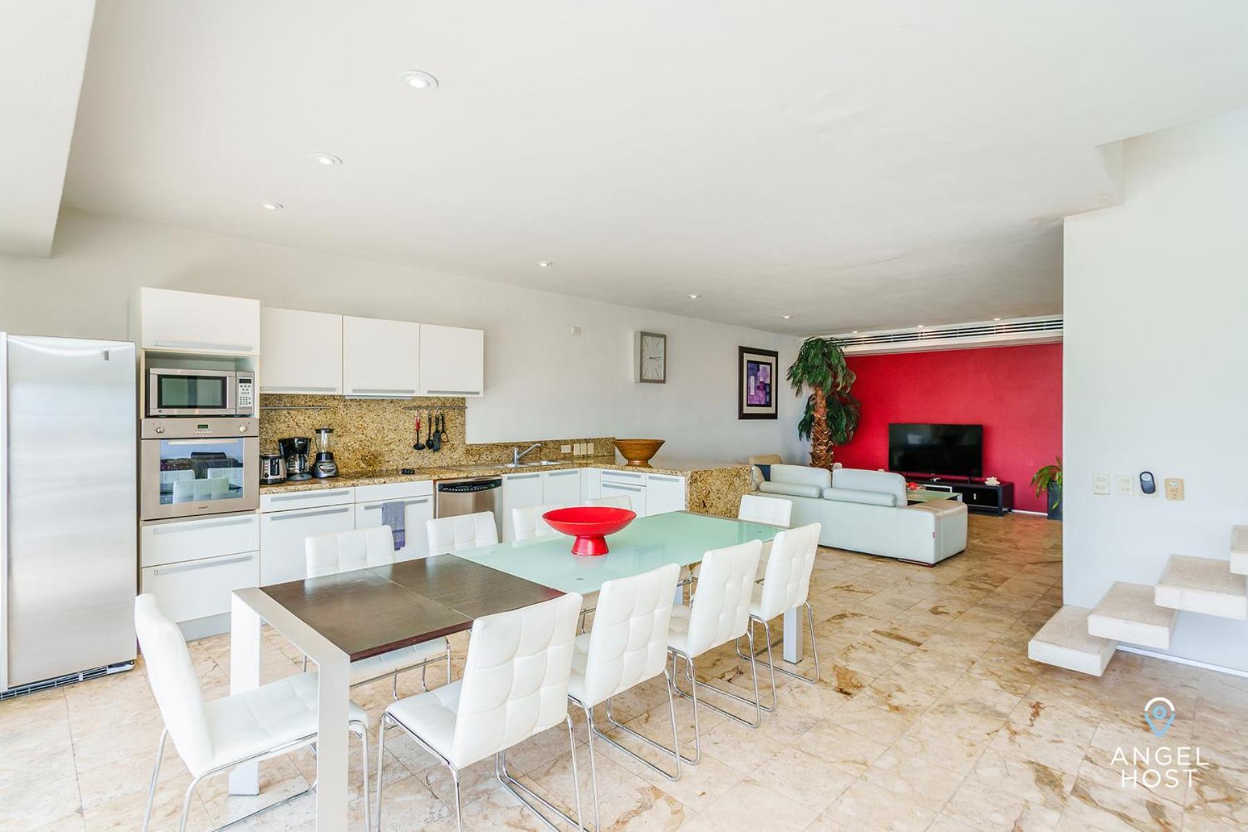 Gorgeous Magia Beachside By Stella Rentals!