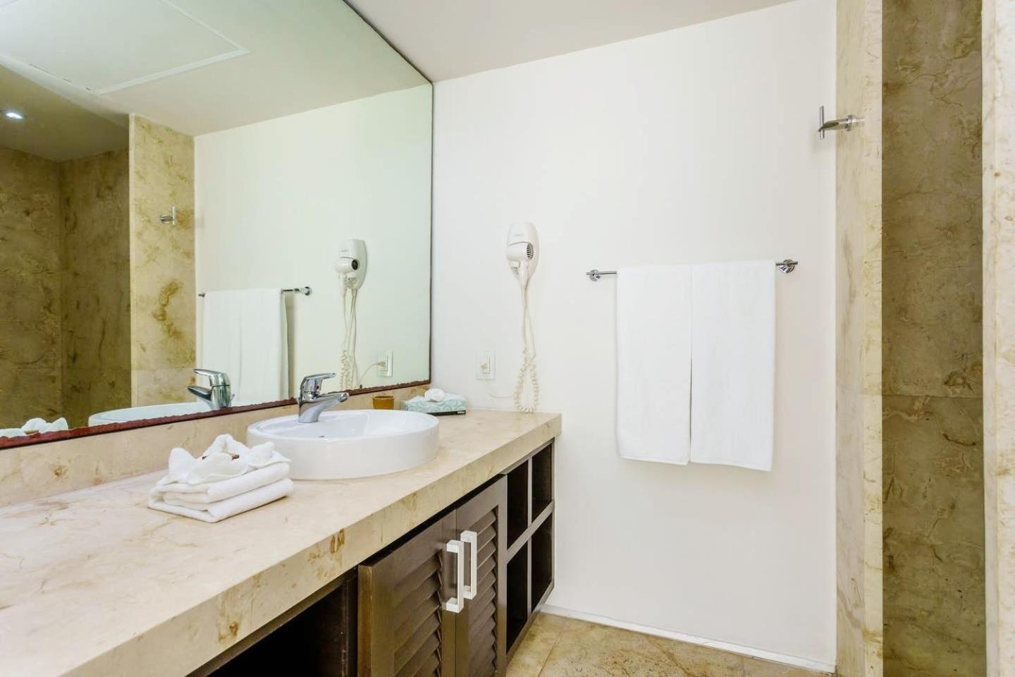 Gorgeous Magia Beachside By Stella Rentals! * Playa del Carmen