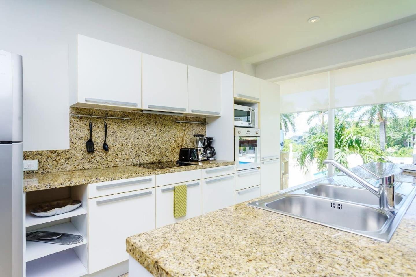 Gorgeous Magia Beachside By Stella Rentals! *