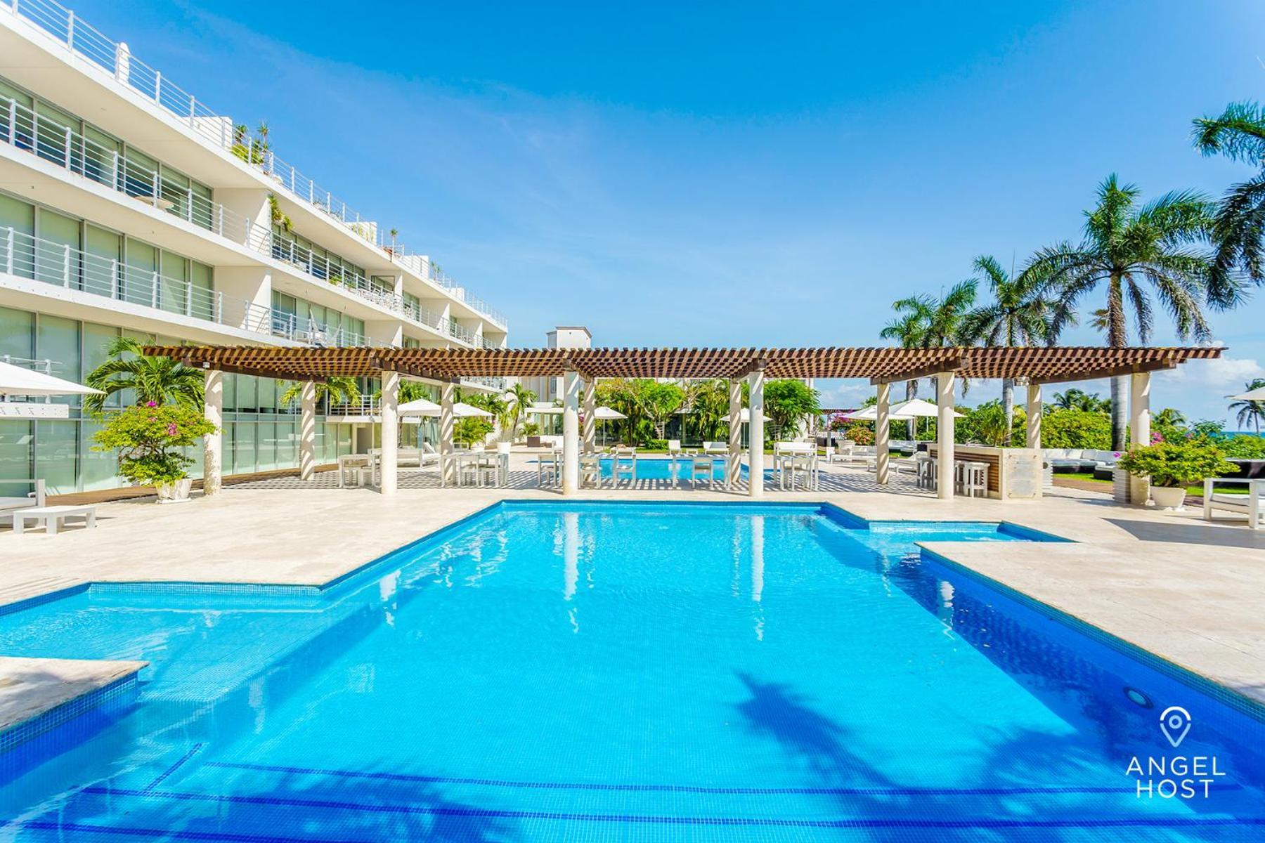 Gorgeous Magia Beachside By Stella Rentals! Apartamento Playa del Carmen