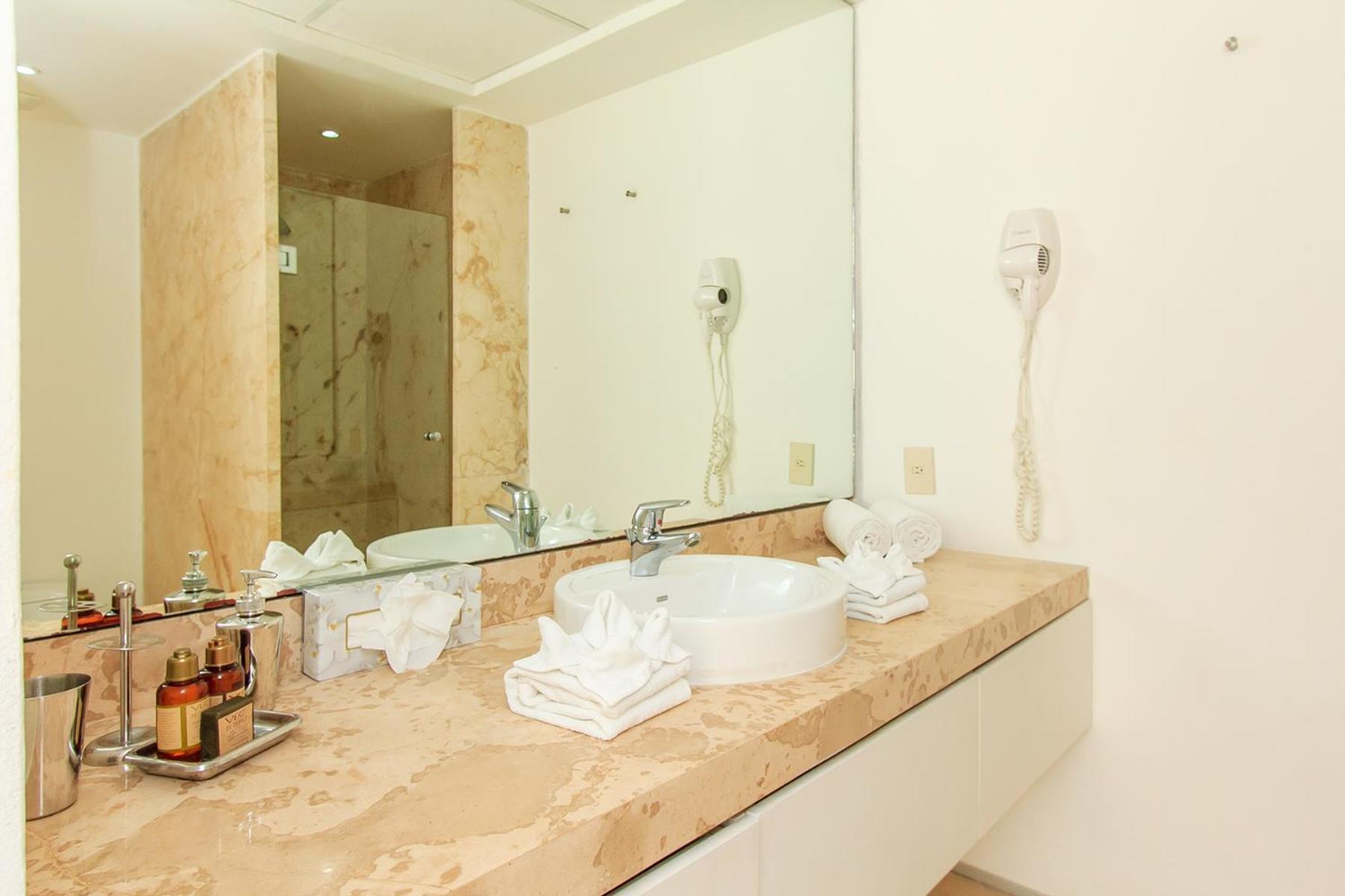 Gorgeous Magia Beachside By Stella Rentals! Playa del Carmen